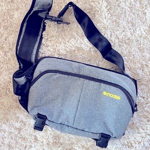 In case shoulder iPad bag